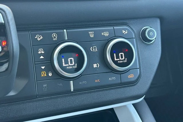 Certified Used 2025 Green Land Rover S image 19