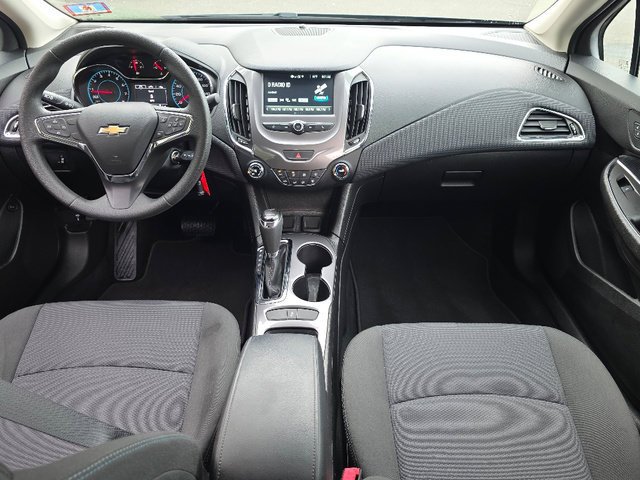 Used 2018 Chevrolet Cruze LT with VIN 1G1BE5SM4J7179118 for sale in Lakewood, NJ