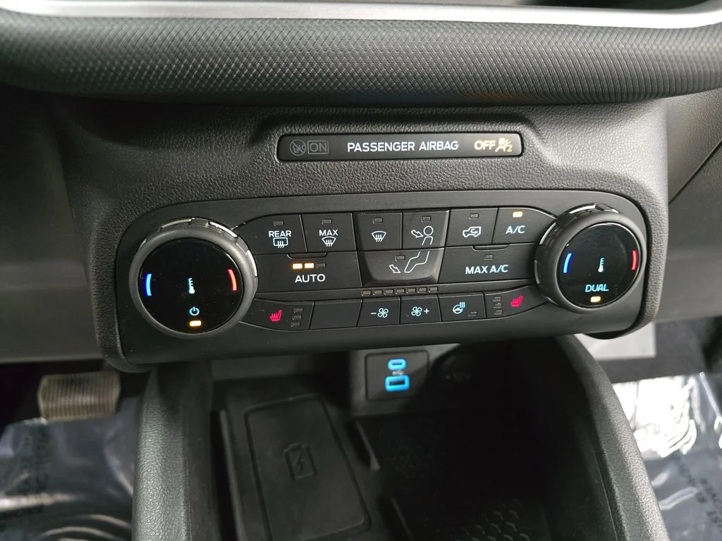 Used 2022 Silver Ford Outer Banks image 20