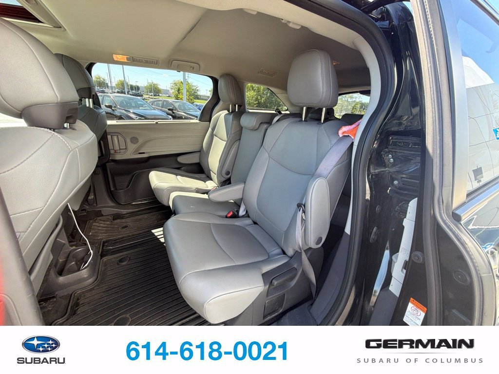 Used 2022 Black Toyota XLE image 9