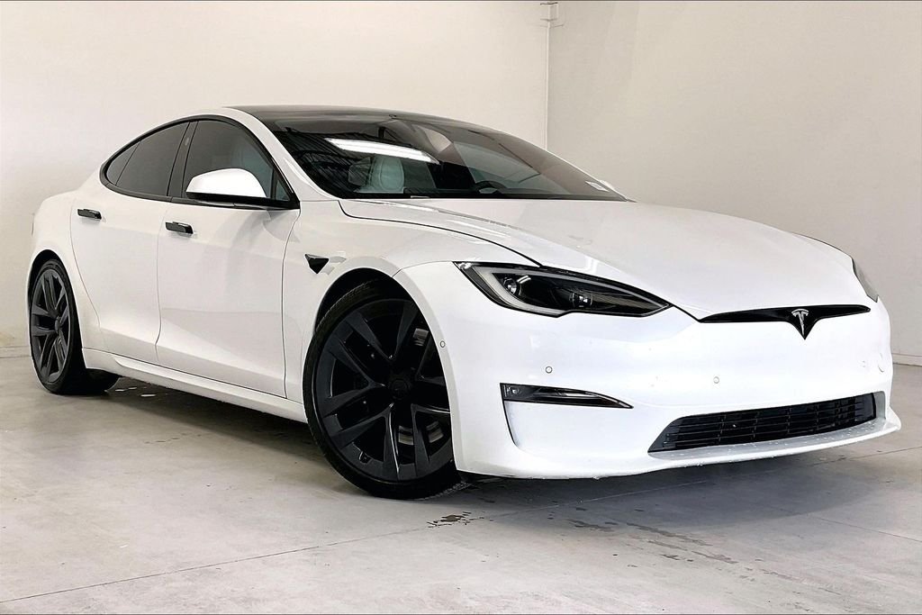 2022 Tesla Model S Base