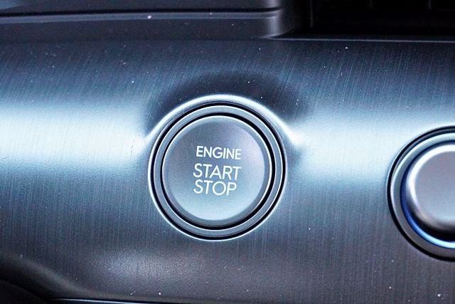 Used 2026 White Hyundai SEL Sport image 28