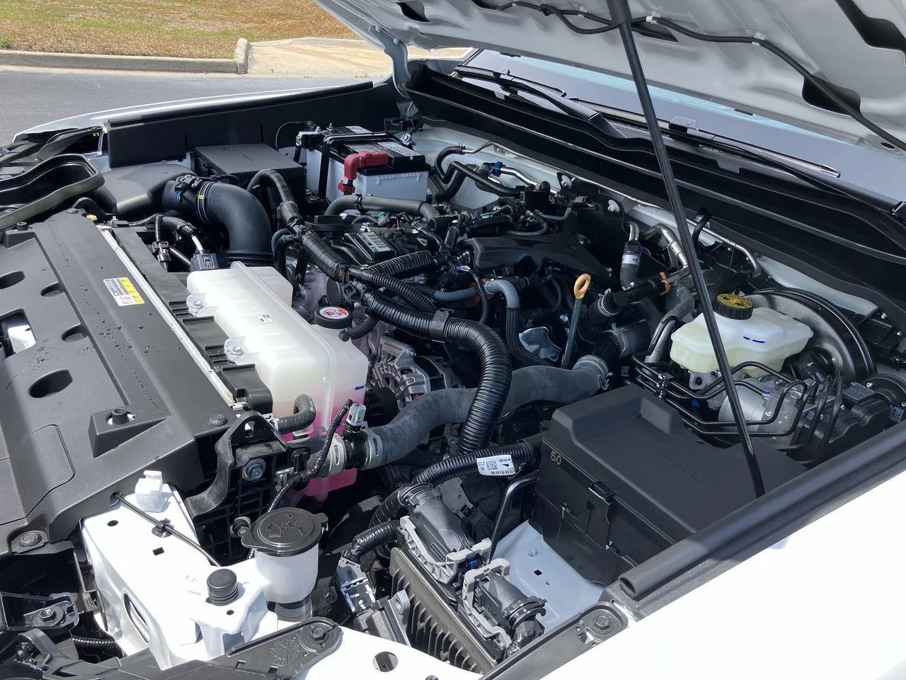 Certified Used 2026 White (Ice Cap) Toyota SR5 Double Cab image 32