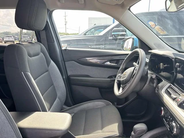 Used 2025 Blue Chevrolet LT image 21