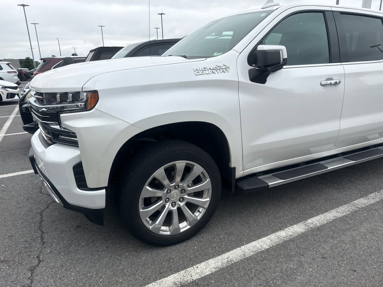 Used 2022 Chevrolet Silverado 1500 Limited High Country with VIN 1GCUYHEL1NZ233870 for sale in Little Rock