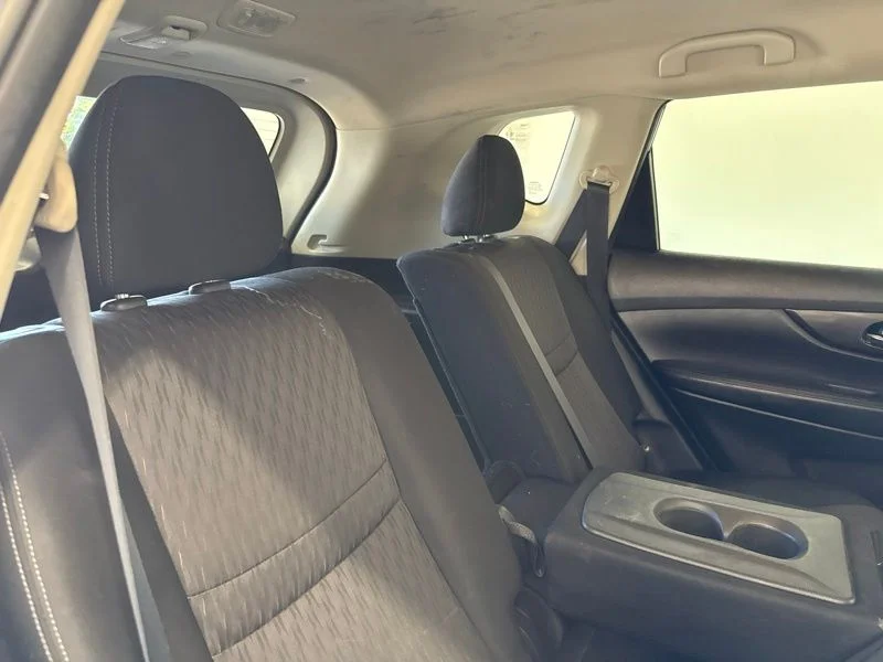 Used 2019 Blue Nissan S image 10