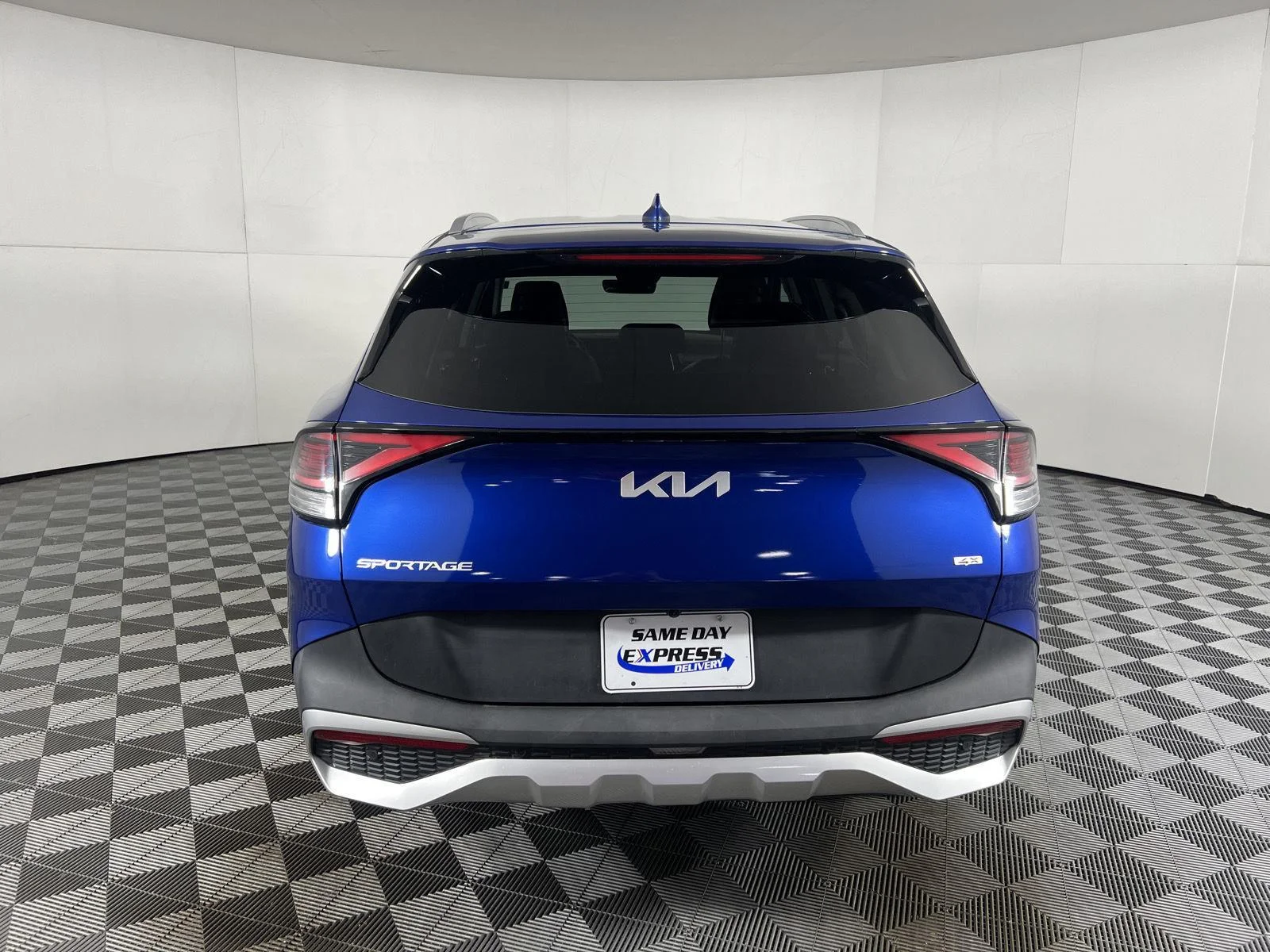 Used 2023 Sapphire Blue Kia EX image 7