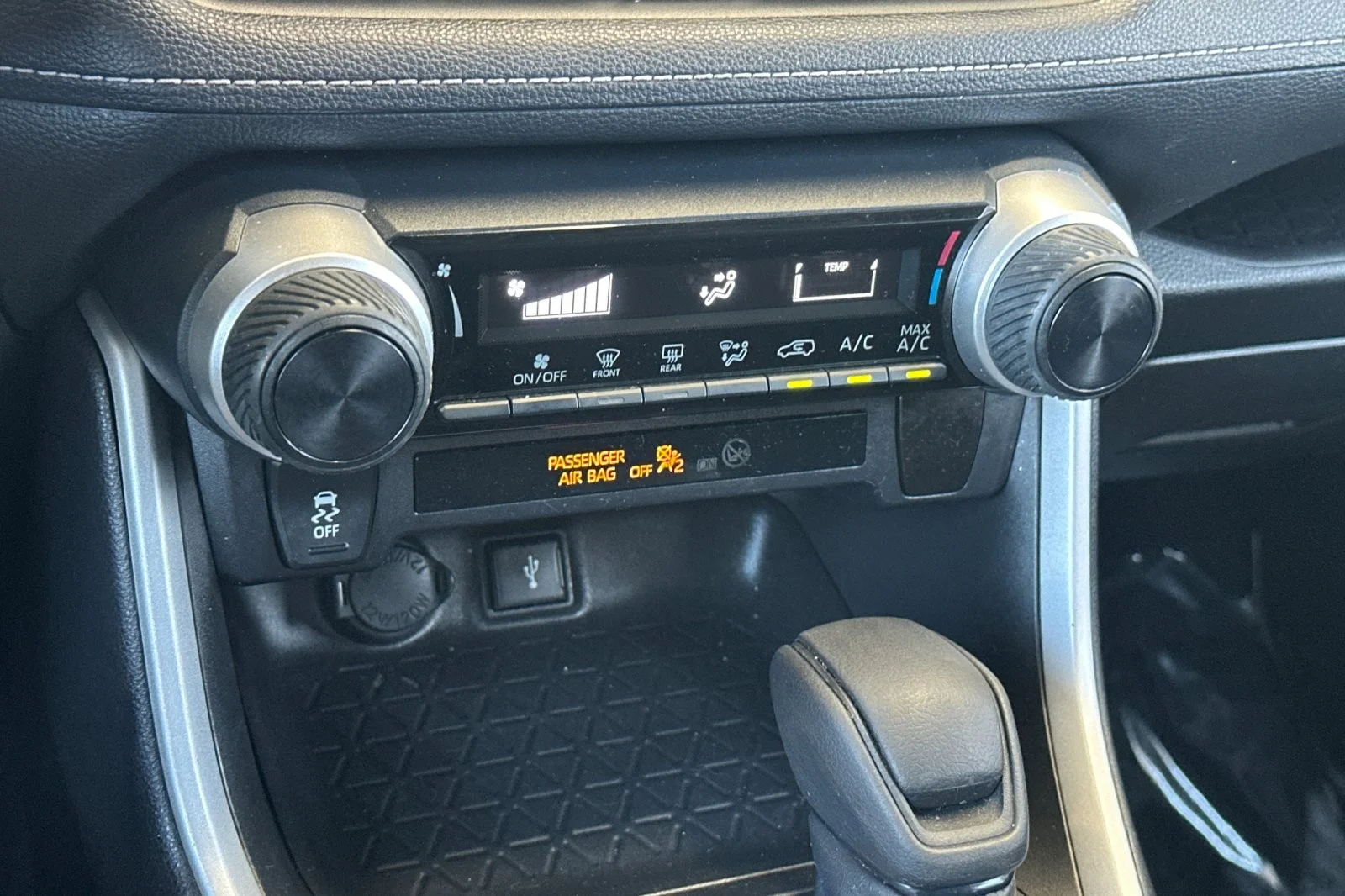 Used 2021 MIDNIGHT BLACK Toyota LE image 19
