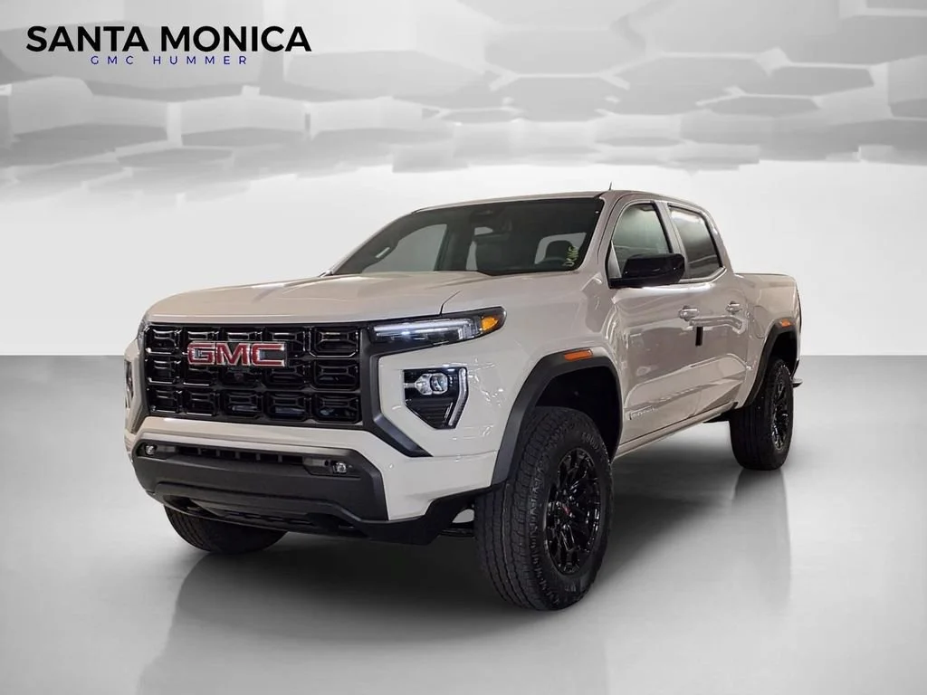 2026 GMC Canyon 2WD Elevation Crew Cab Short Box's photo