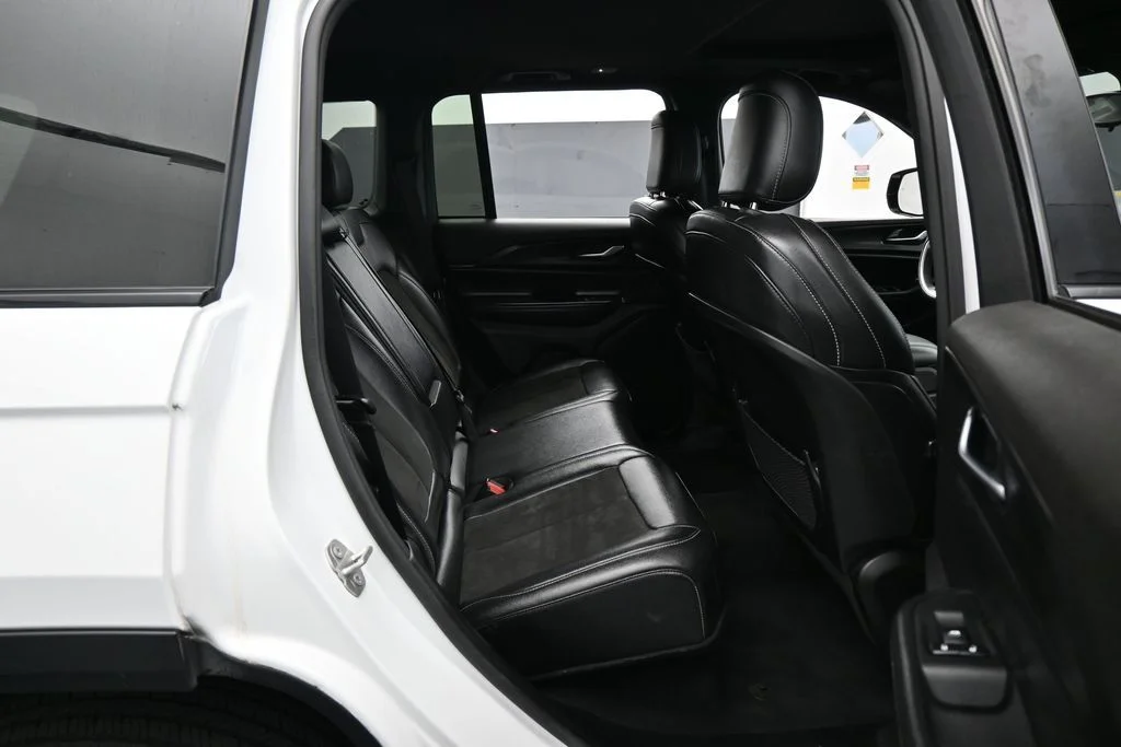 Used 2023 Bright White Clearcoat Jeep Altitude X image 38