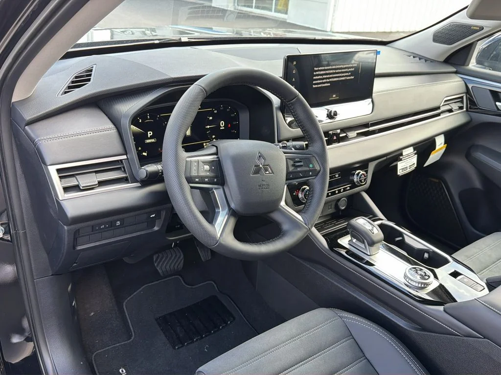 New 2026 Black Mitsubishi LE image 14