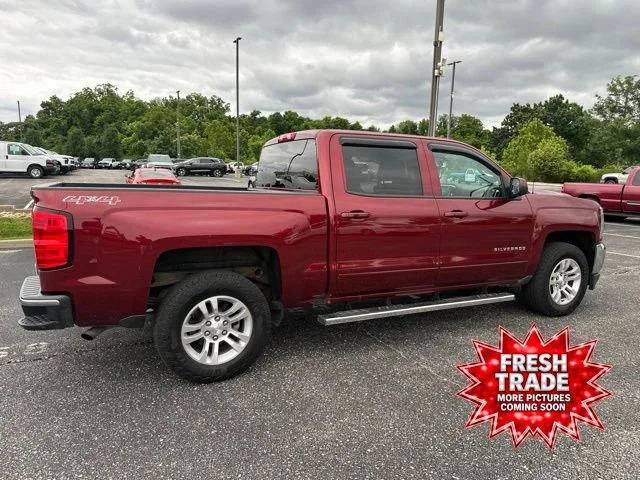 Used 2017 SIREN RED TINTCOAT Chevrolet LT image 4