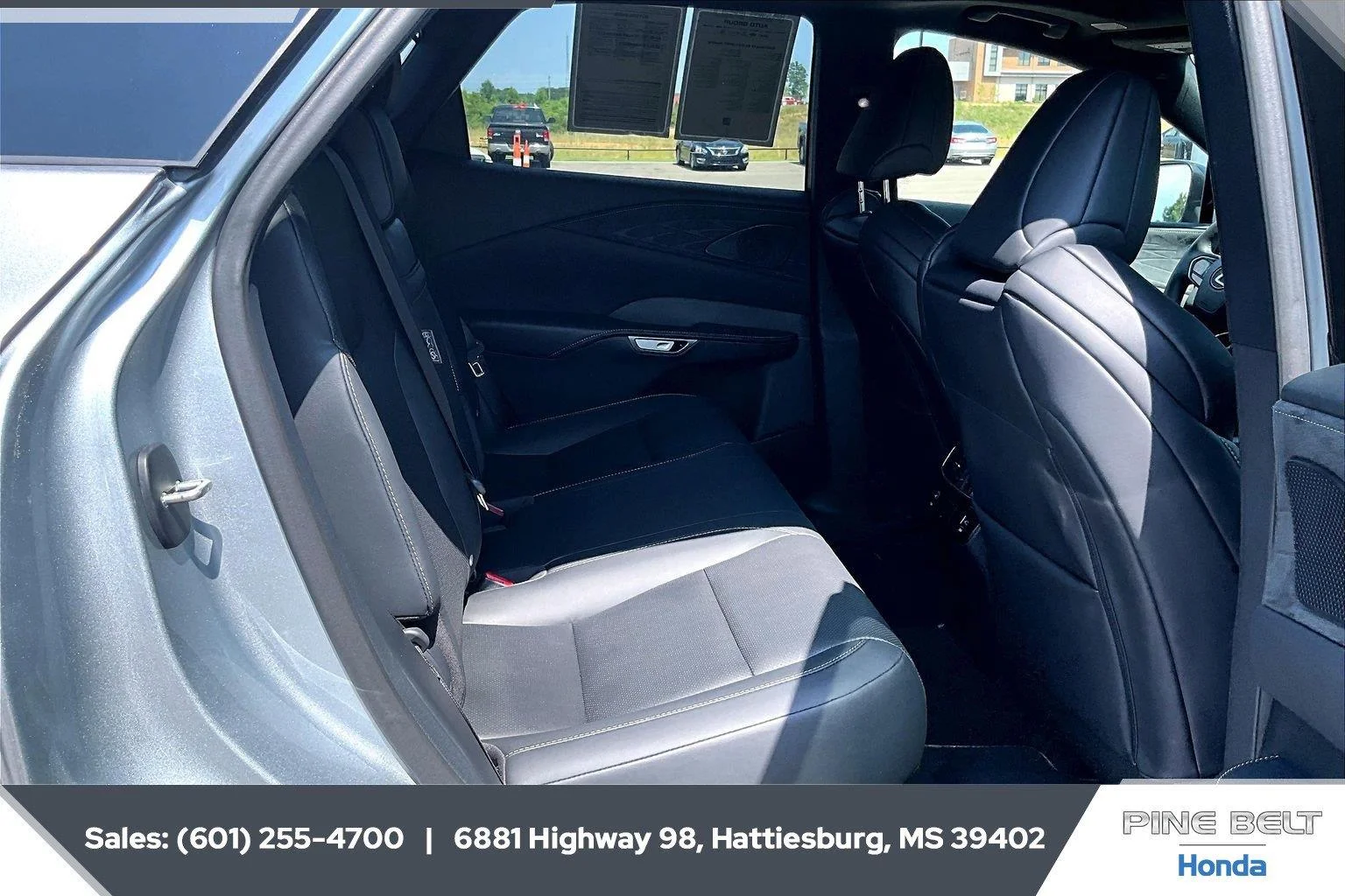 Used 2024 Iridium Lexus RX 350 F SPORT Handling image 3