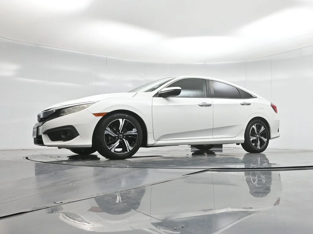 Used 2016 White Honda Touring image 48