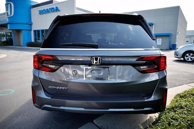 2026 Honda Odyssey EX-L - Photo 12