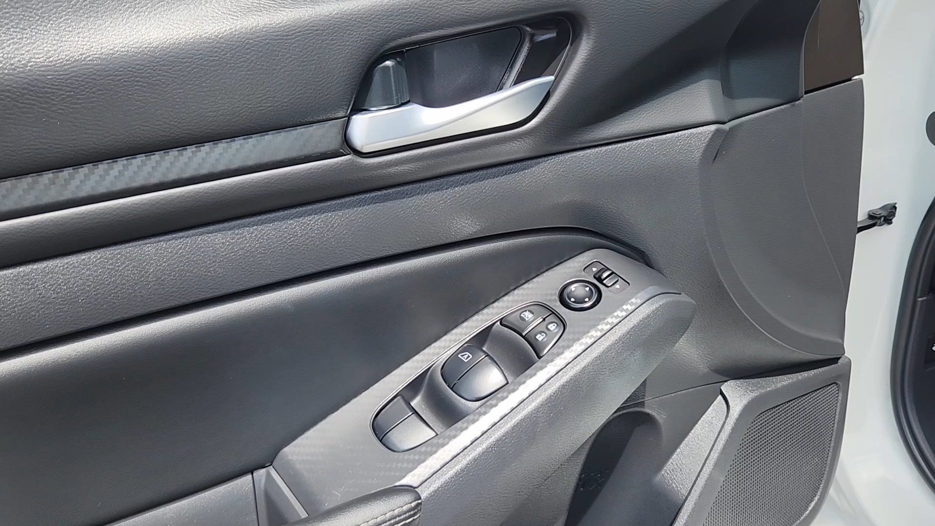 2025 Nissan Altima SV - Photo 7
