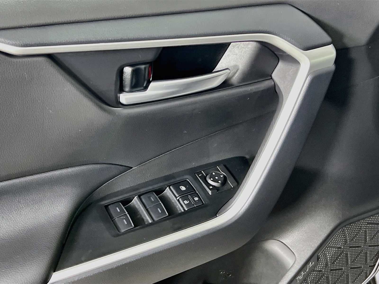 Used 2025 Magnetic Gray Metallic Toyota XLE image 17