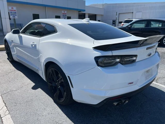 Used 2022 White Chevrolet LT1 image 7