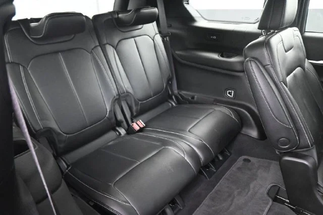 Used 2025 Black Jeep Limited image 24