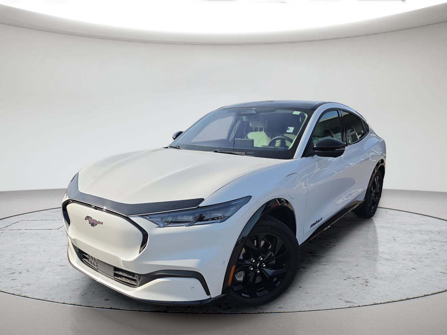 2023 Ford Mustang-Mach-e Premium's photo