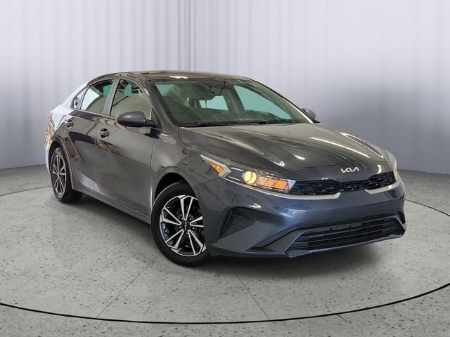 2024 Kia Forte LXS AT's photo