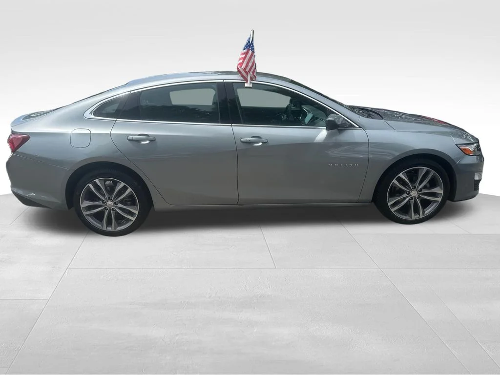 Used 2024 Gray Chevrolet LT image 29