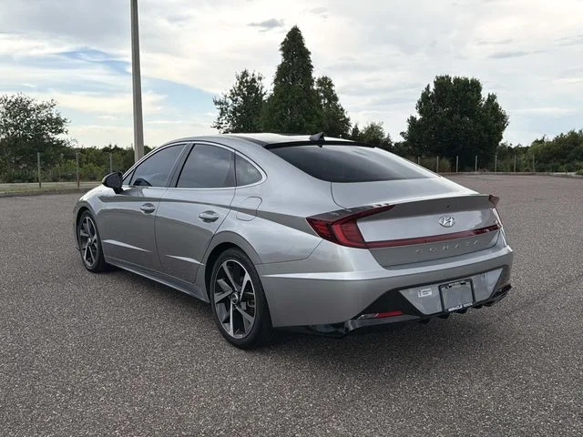 Certified Used 2022  Hyundai SEL Plus image 6