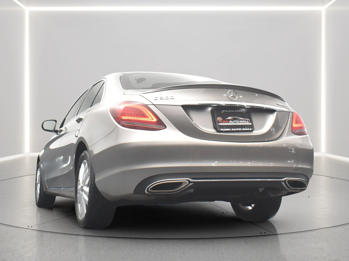 Used 2019 Selenite Grey Metallic Mercedes-Benz C 300 image 4