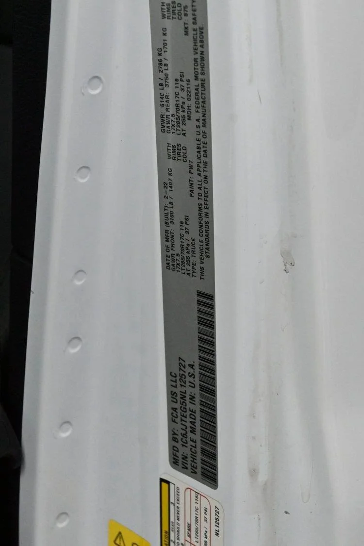 Used 2022 Bright White Clearcoat Jeep Mojave image 35