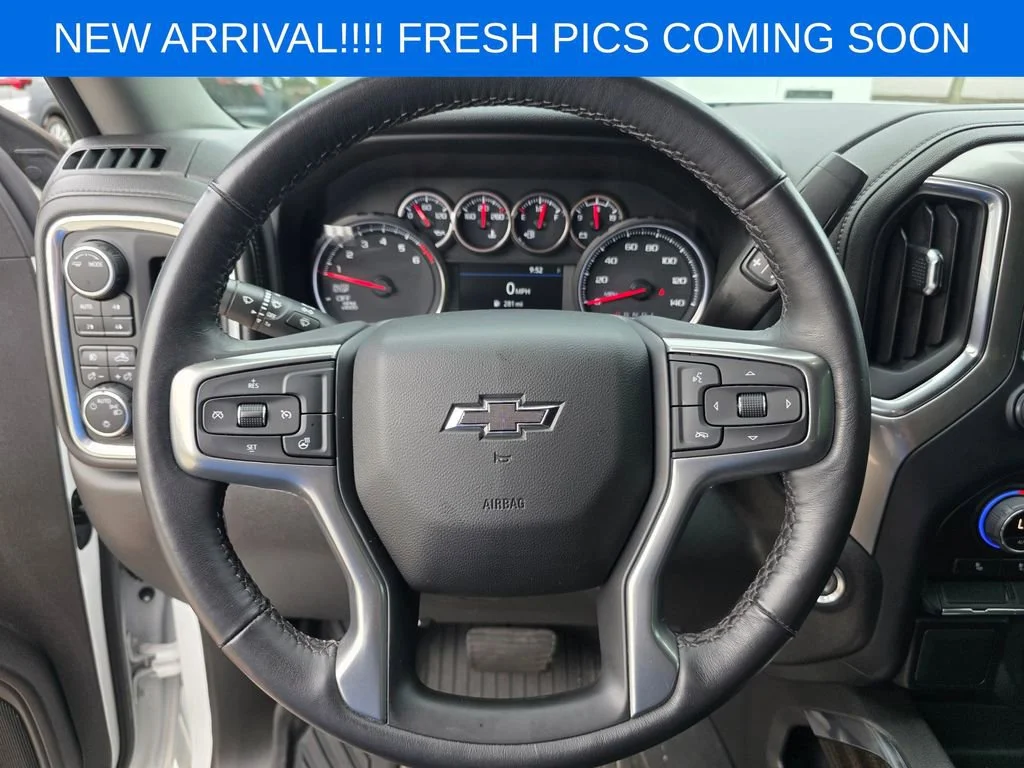 Used 2022 Summit White Chevrolet RST image 13