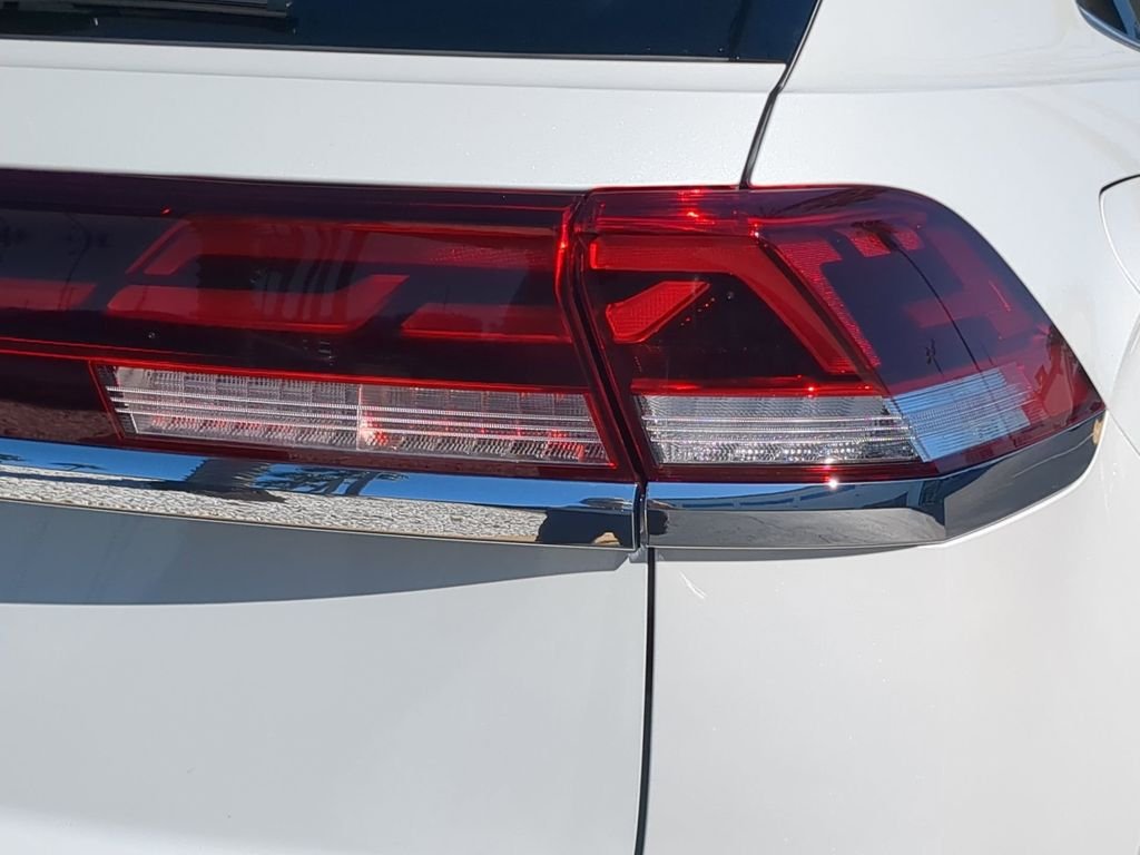 New 2026 White/off-white Volkswagen 2.0T SE w/Technology image 8
