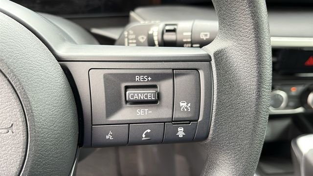 Used 2025 Gray Nissan S image 12