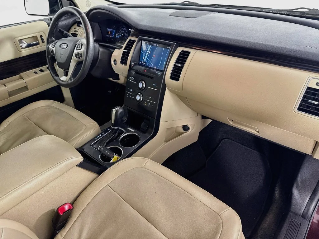 Used 2018 Burgundy Ford SEL image 37