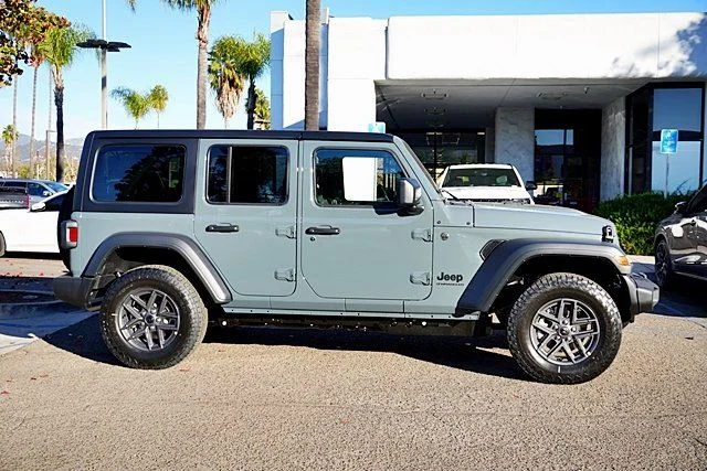 New 2026 Anvil Clear-Coat Exterior Paint Jeep Sport S image 7