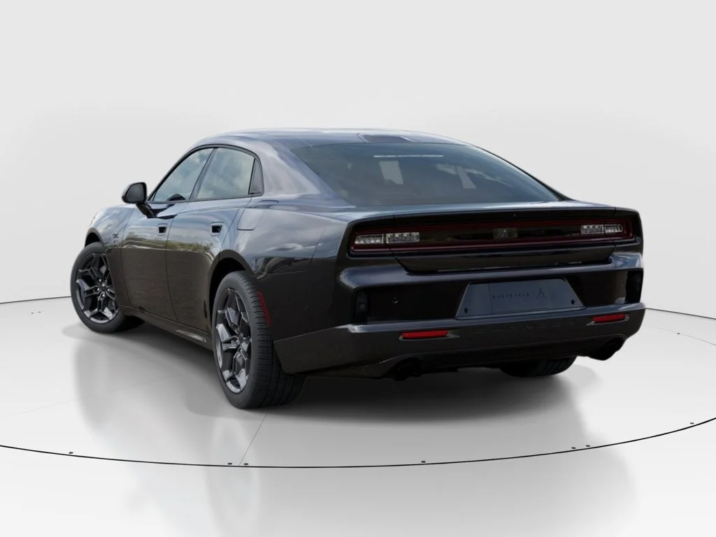 New 2026 Diamond Black Crystal Pearlcoat Dodge R/T image 3