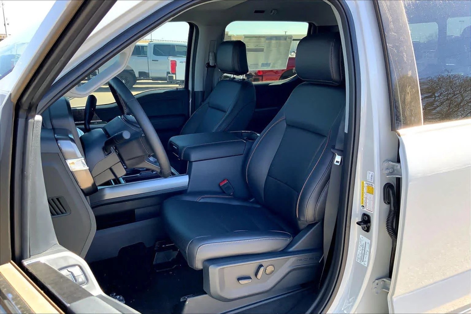 New 2026 Avalanche Ford LARIAT image 9