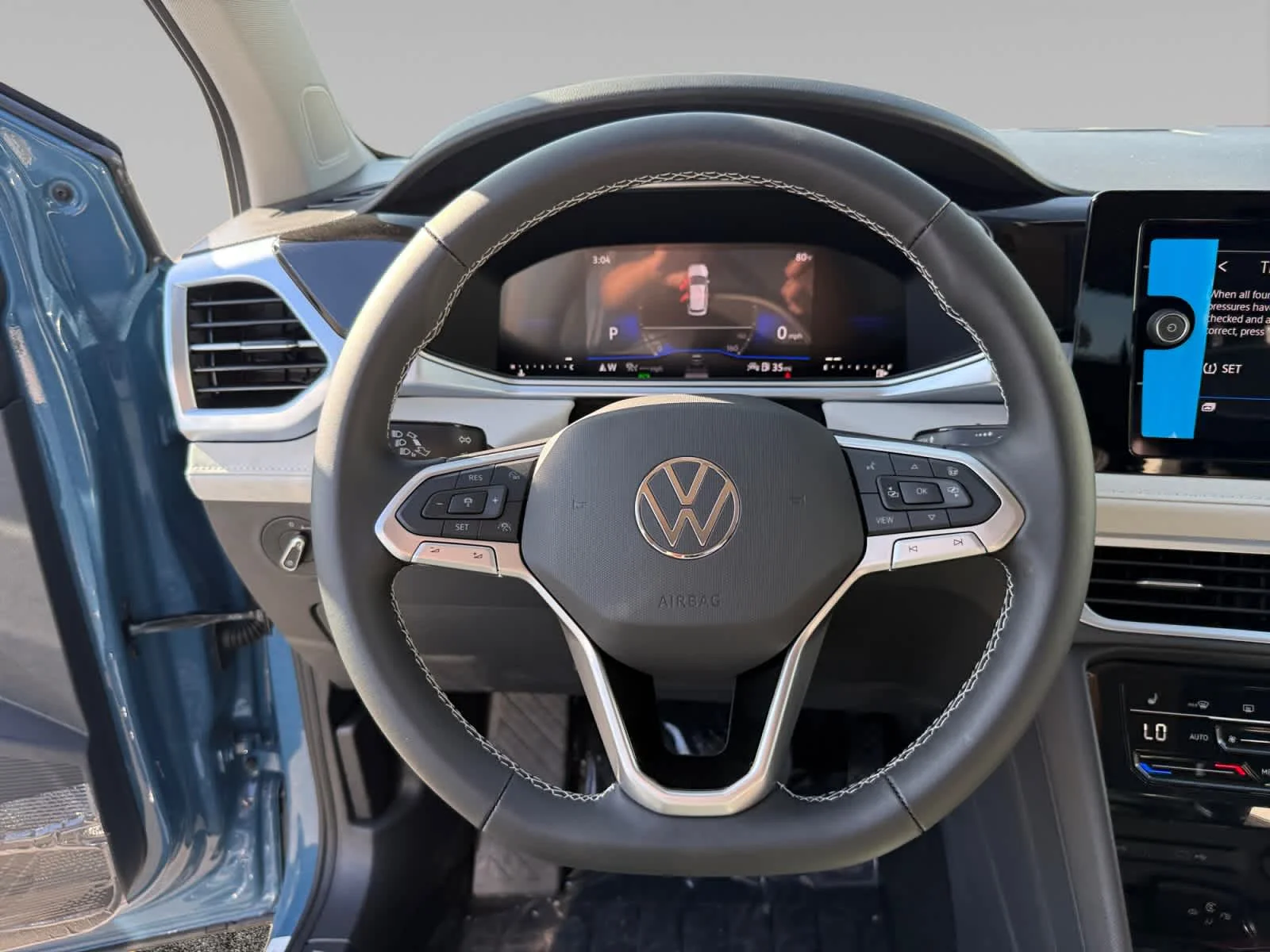 2026 Volkswagen Taos SE - Photo 12