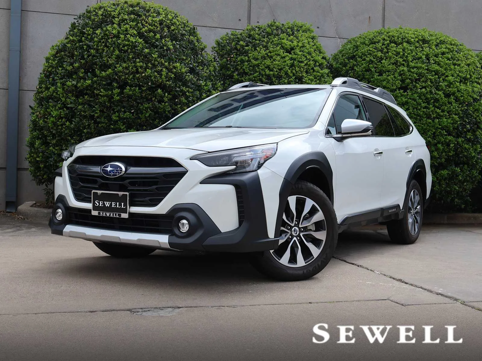 2025 Subaru Outback Touring XT's photo