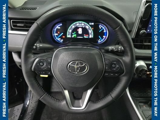 Used 2025 Black Toyota XLE image 7