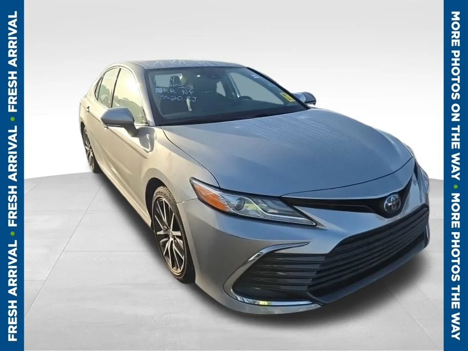 Used 2022 Silver Toyota XLE image 1