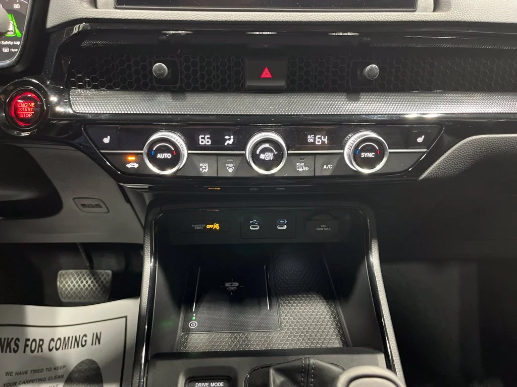 Used 2026 Solar Silver Metallic Honda EX-L image 23