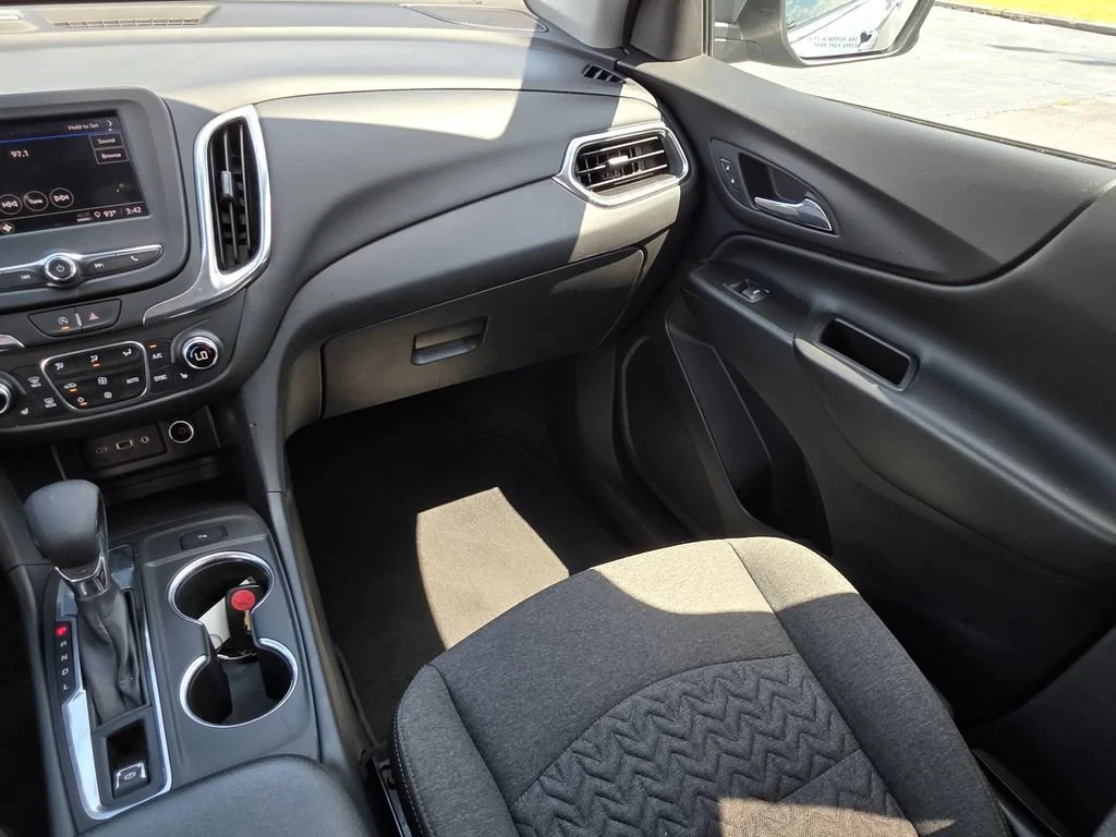 Used 2024 Sterling Gray Metallic Chevrolet LT image 20
