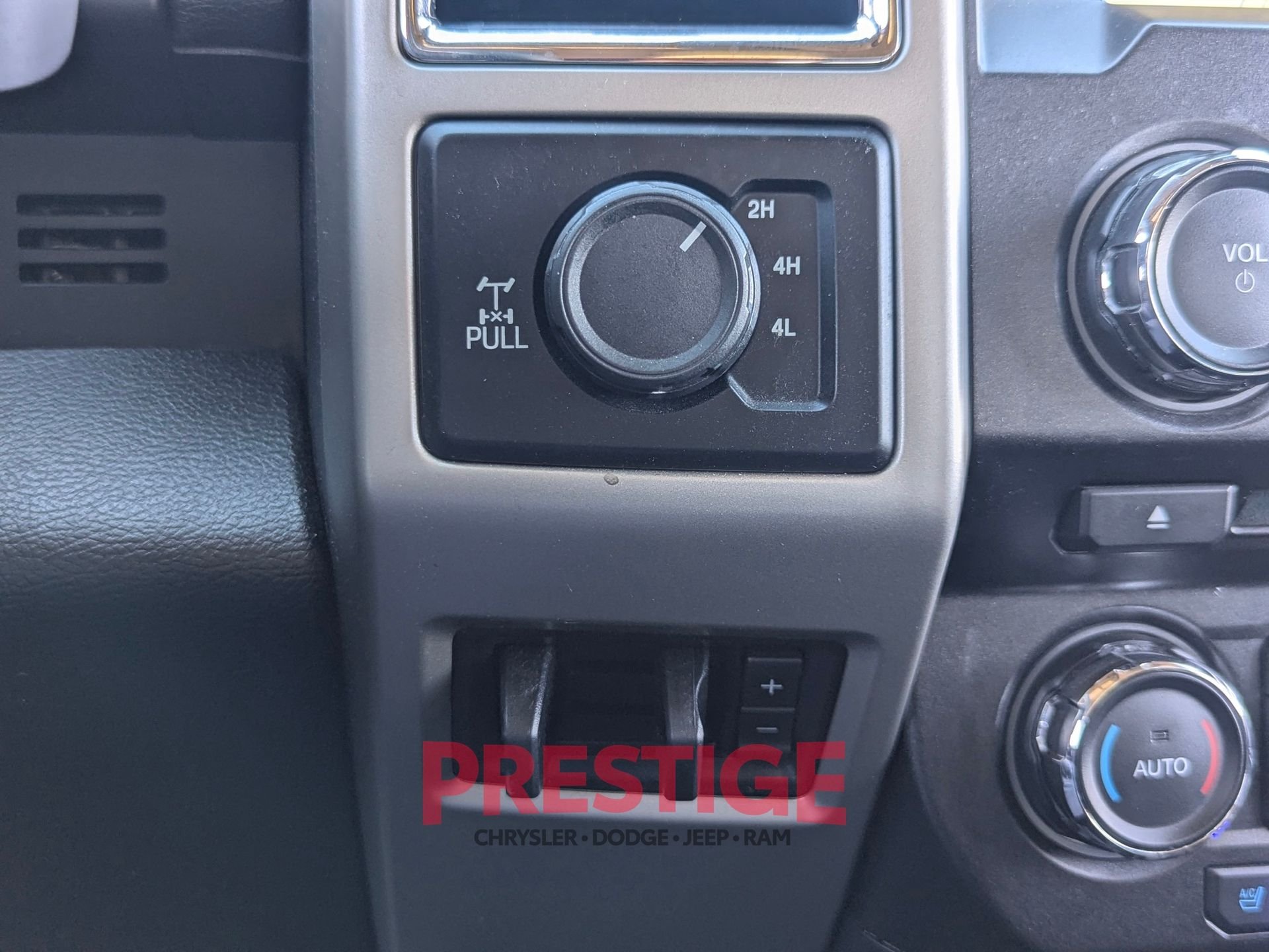 Used 2017 Silver Ford Lariat image 20