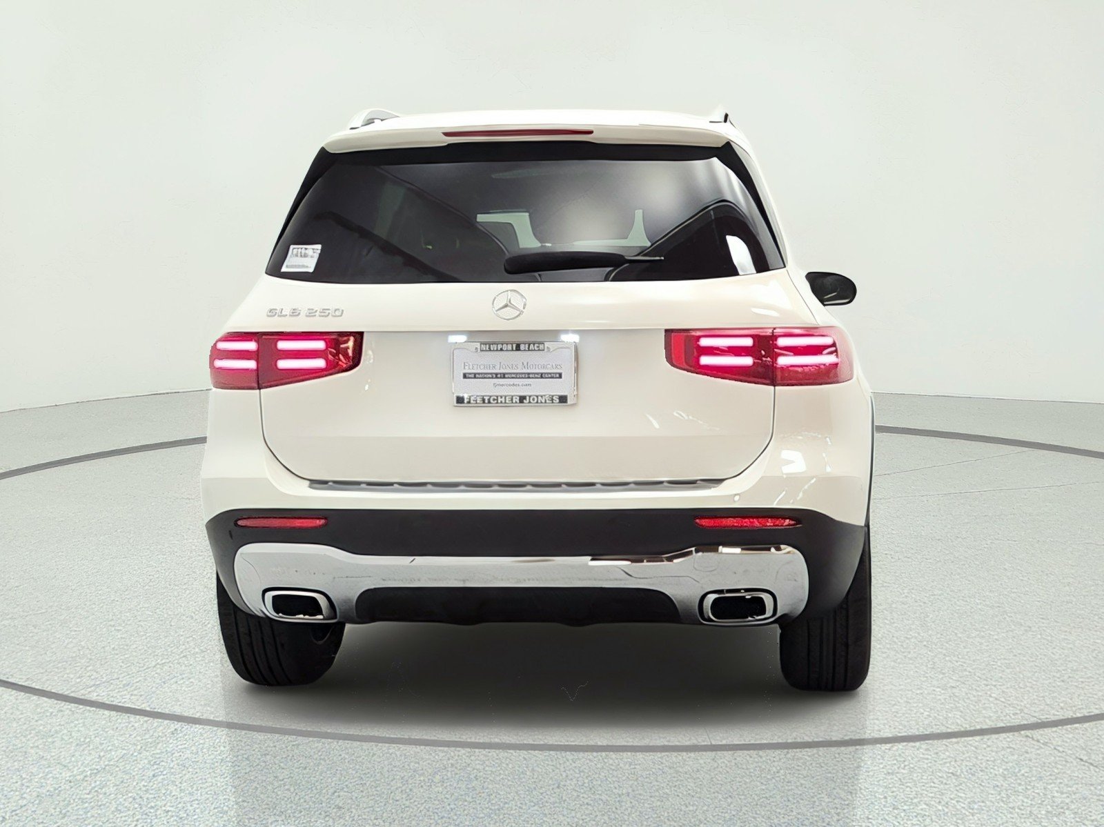 New 2026 Polar White Mercedes-Benz GLB 250 SUV image 6