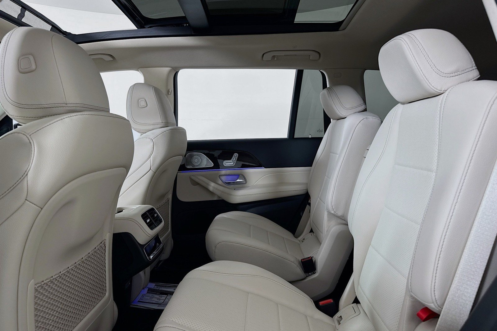 New 2026 Polar White Mercedes-Benz GLS 450 4MATIC® SUV image 7