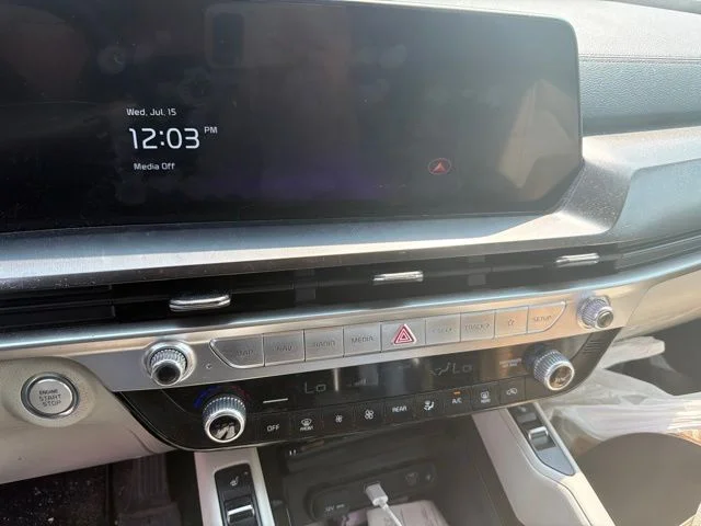 Used 2024 Black Kia S image 10
