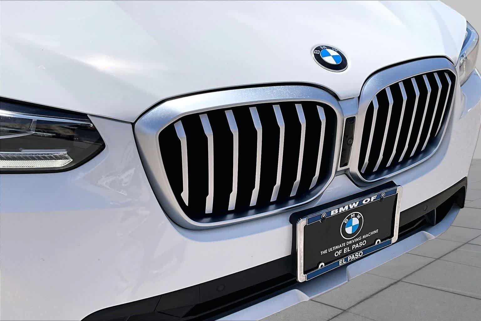 Used 2023 Alpine White BMW sDrive30i image 29