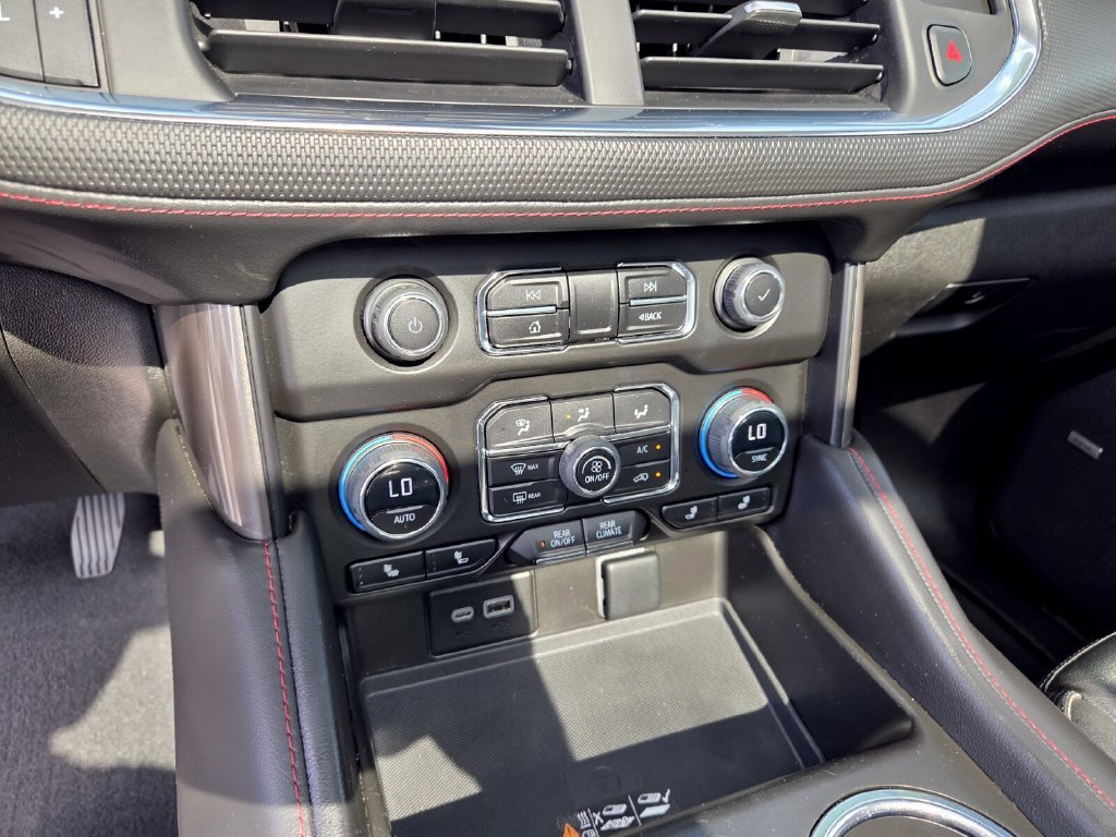 2023 Chevrolet Suburban RST - Photo 28