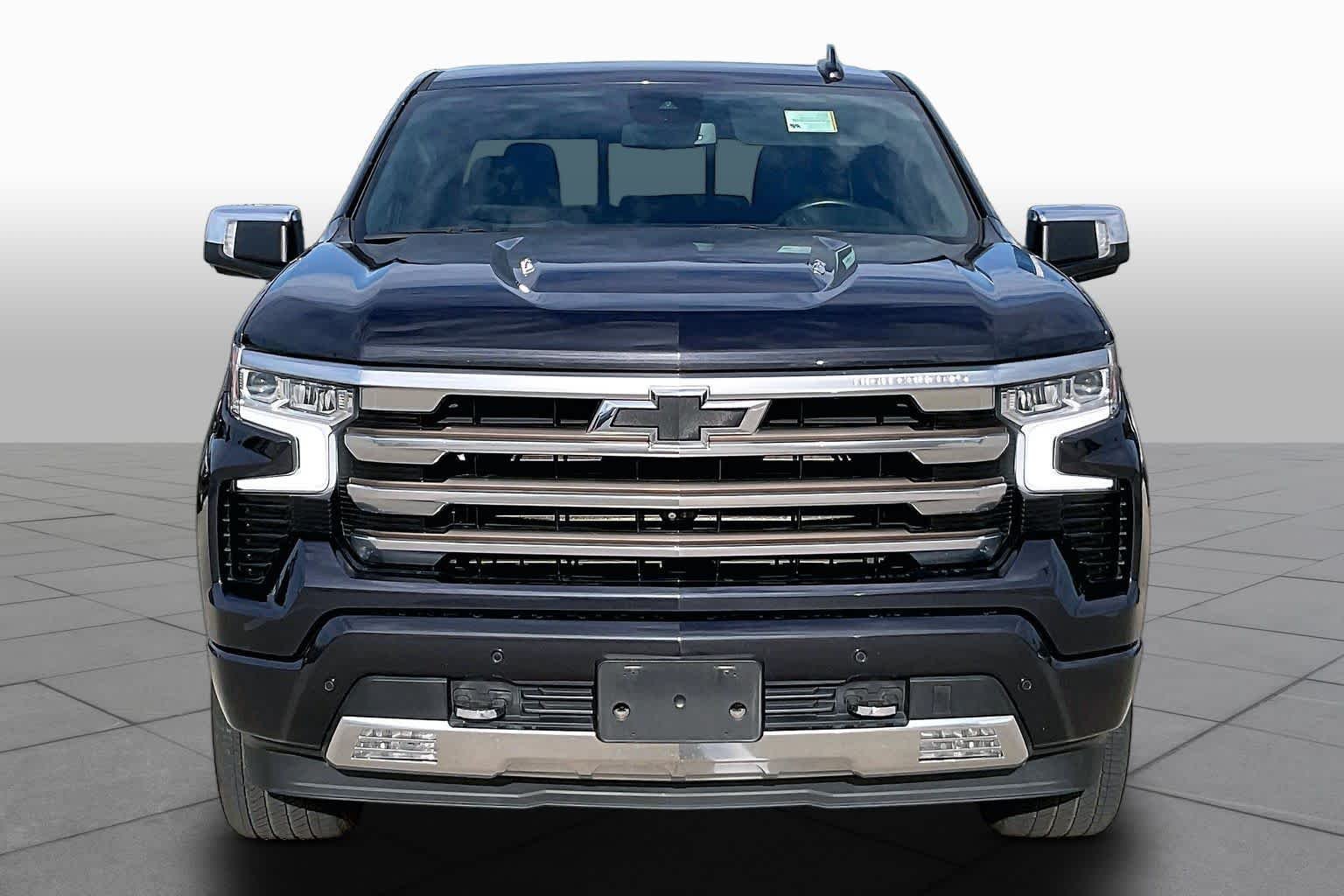 Used 2022 Dark Ash Metallic Chevrolet High Country image 4