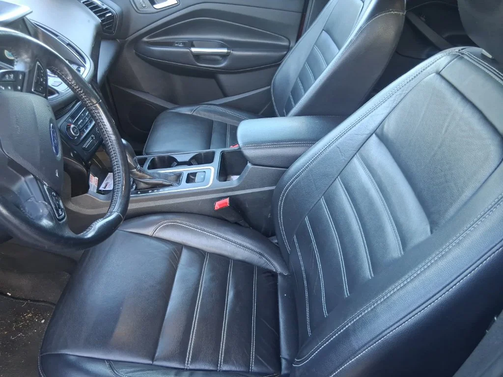Used 2018 Red Ford Titanium image 11